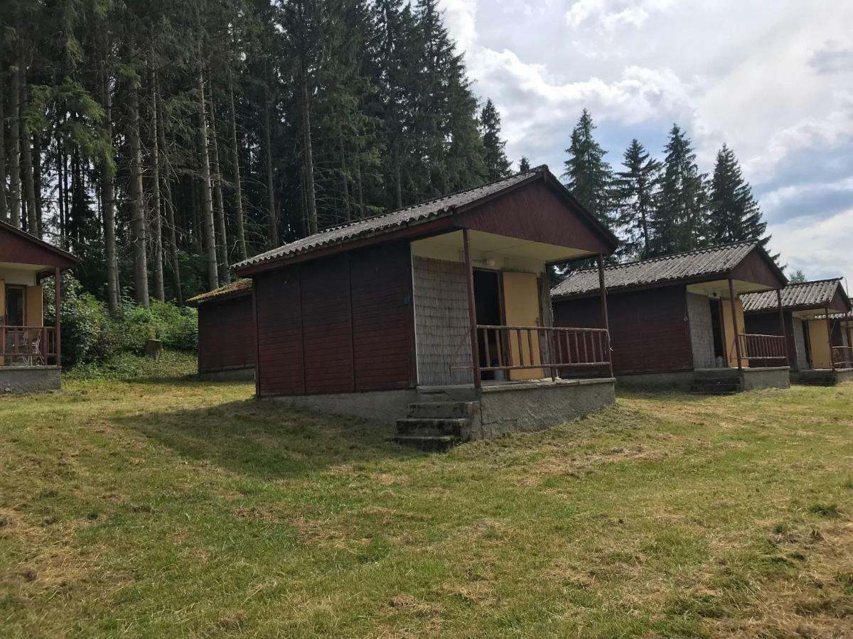 Retro Chaty U Plaze Lipno Hotell Černá v Pošumaví Exteriör bild